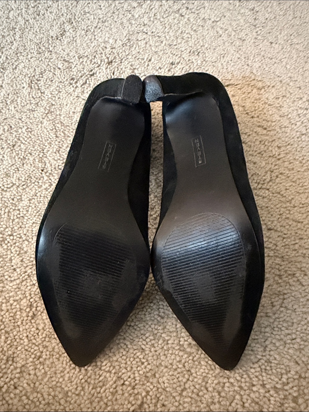 ALL five Pointed-Toe Pumps - Picture 7 of 11